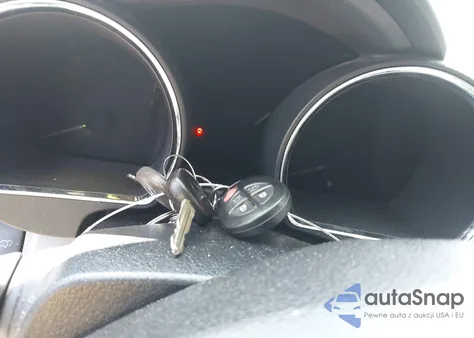 2013 Toyota Highlander Se V6 z USA, uszkodzony, nr VIN 5TDBK3EH8DS197330